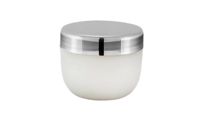 Plastový kelímek 300ml bílý se stříbrným víčkem