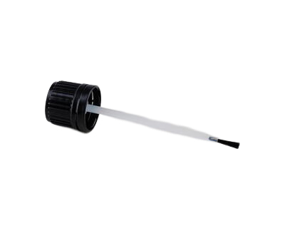 Uzávěr se štětečkem černý 18/410 84mm